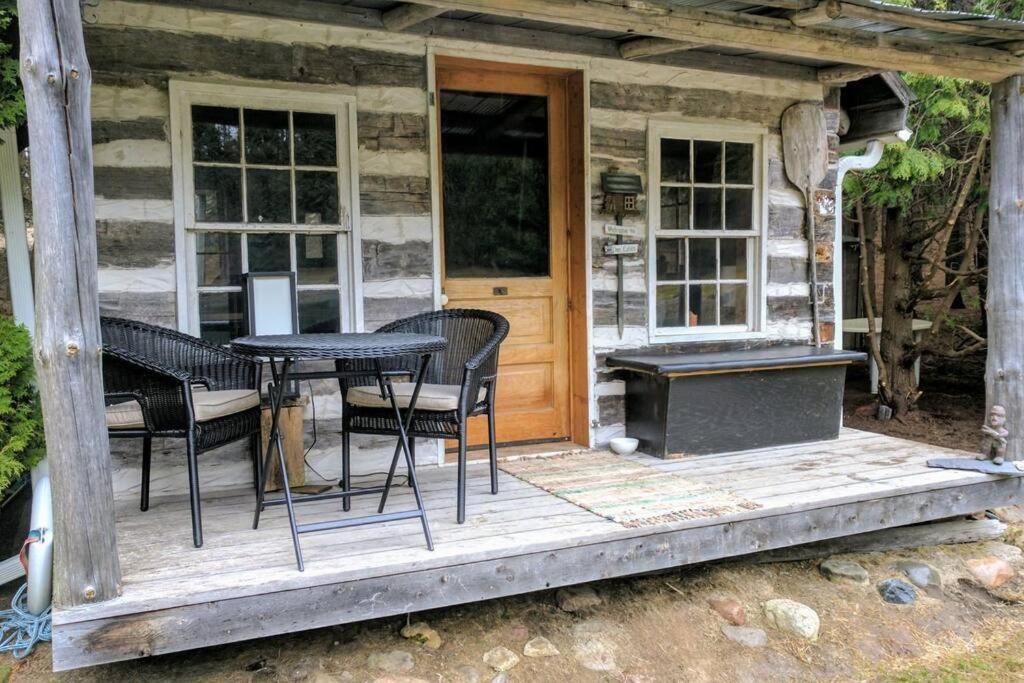 A Rustic Cabin In The Woods Оранджвилль Экстерьер фото
